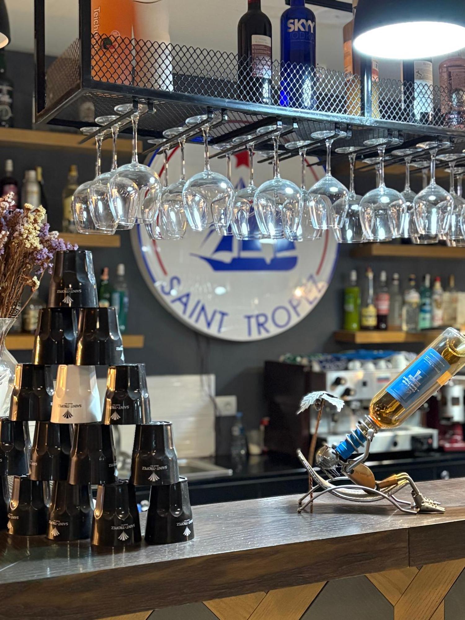 Saint Tropez Durres Hotel Bisht Kamez Eksteriør billede