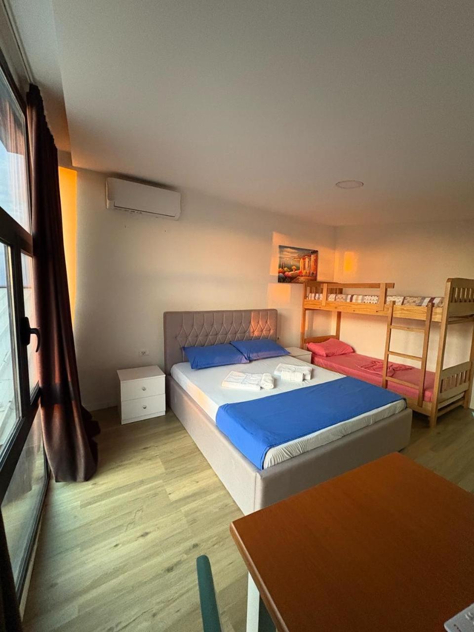 Saint Tropez Durres Hotel Bisht Kamez Eksteriør billede
