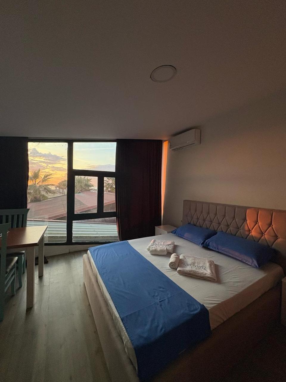 Saint Tropez Durres Hotel Bisht Kamez Eksteriør billede